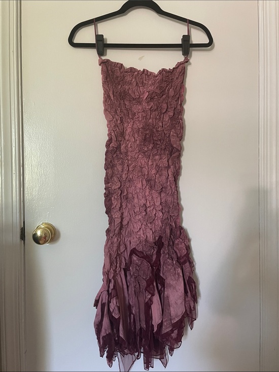 bebe Dresses & Skirts - bebe Dusty Rose Ruched Strapless Midi Dress